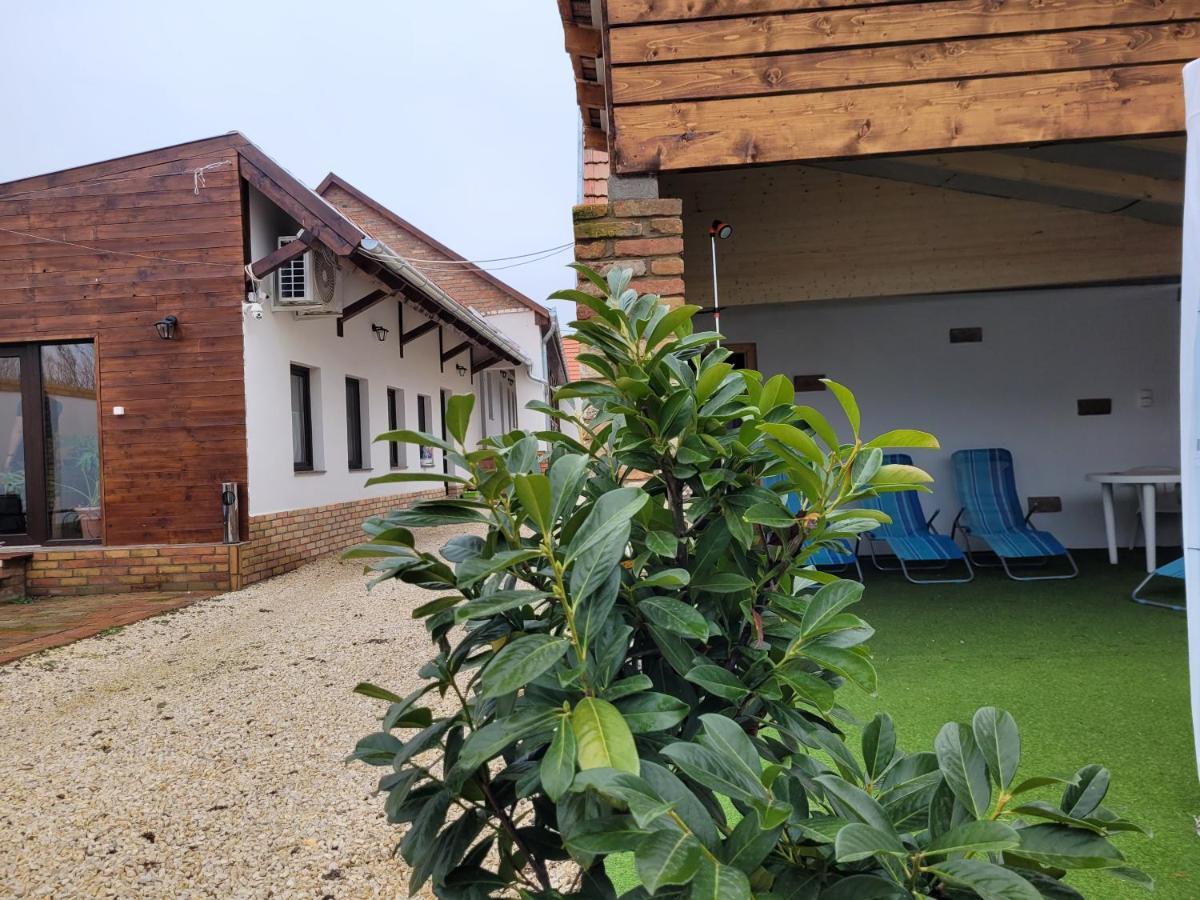 Vegvari Vendeghaz Magyarbóly Exterior foto